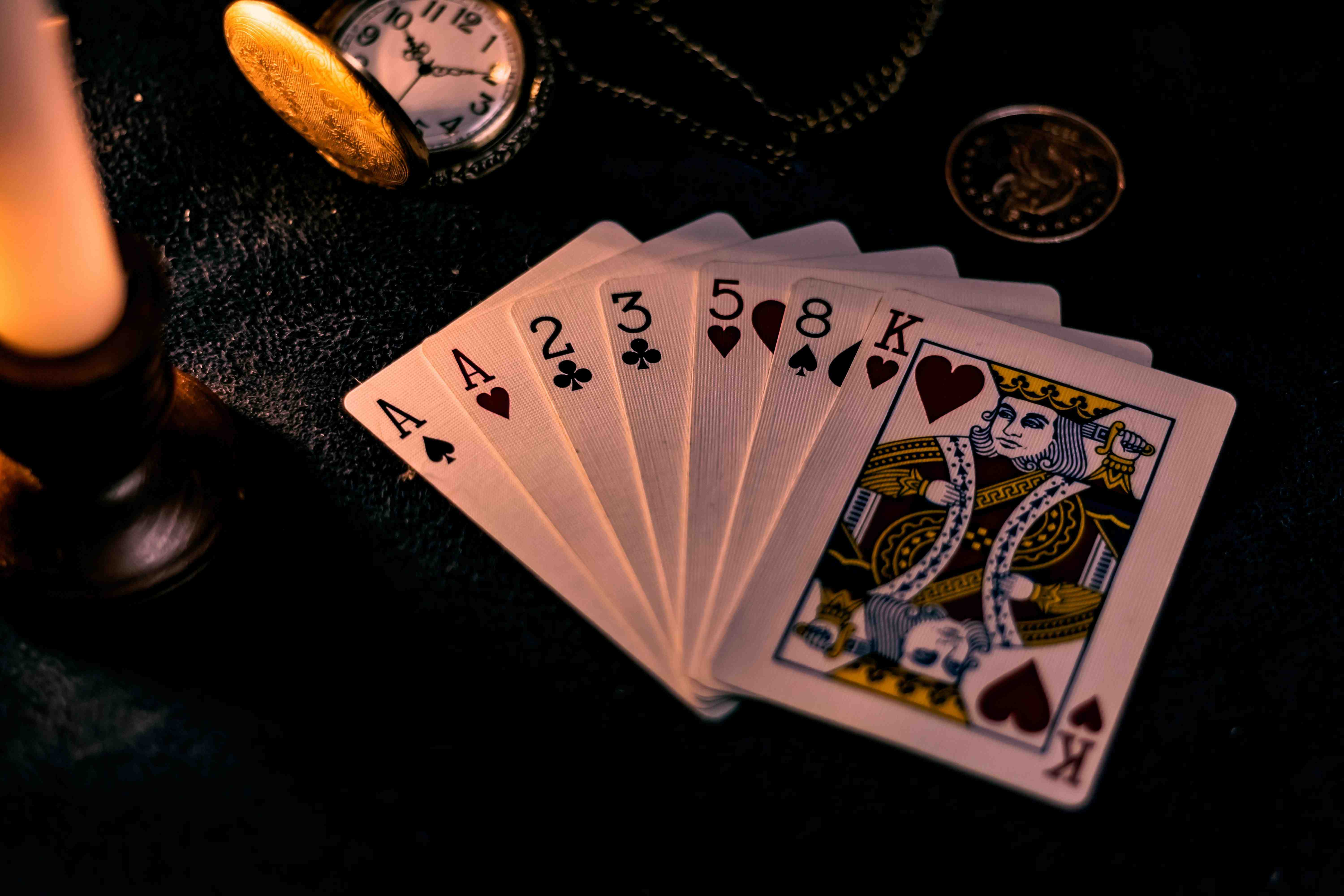 Nhiều bàn chơi trong sảnh live casino lottery 92 từ baccarat đến blackjack